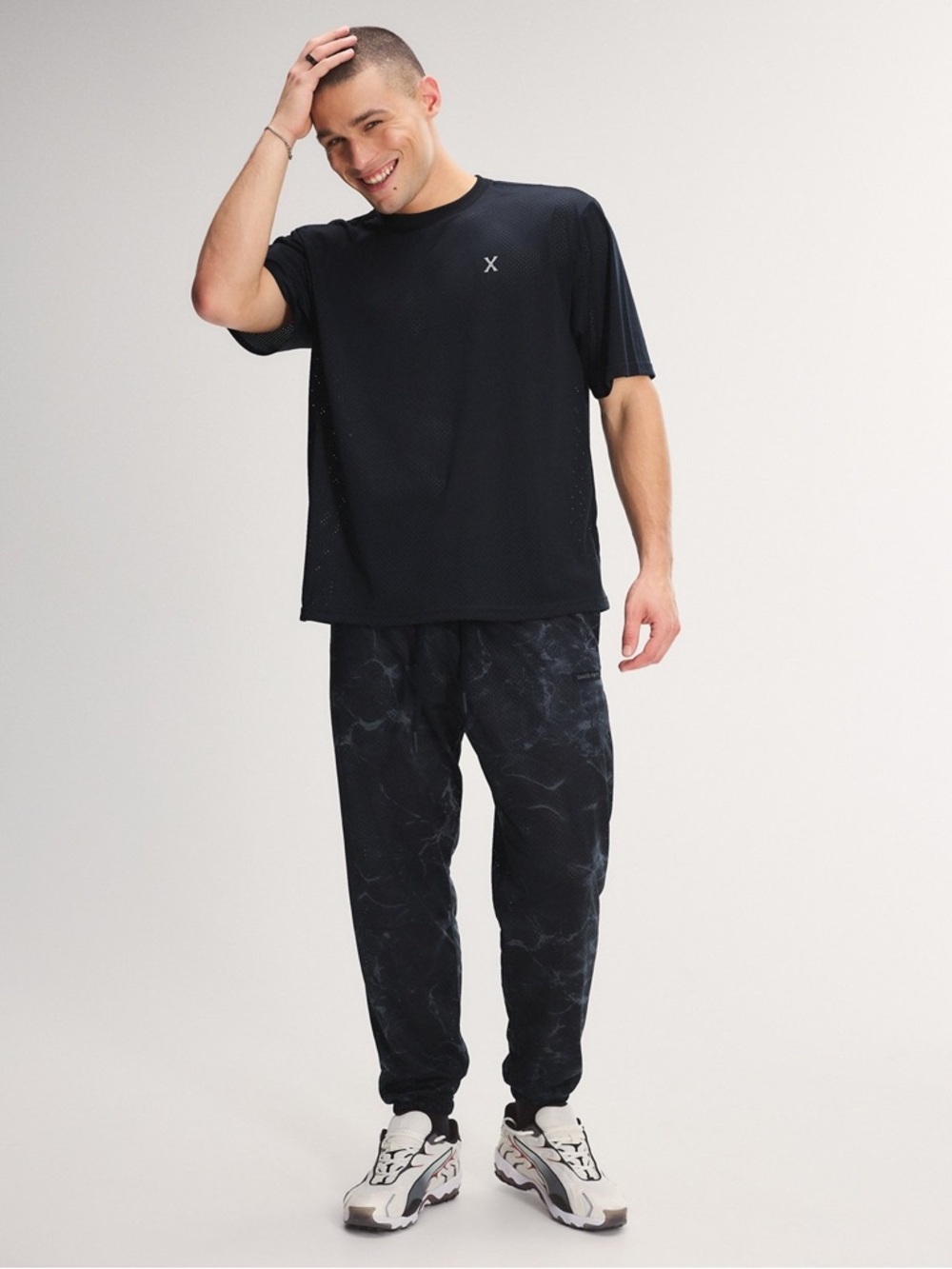 NWT [Savage X Fenty] Mesh City Baller Black Short-Sleeve #18 Jersey Men’s M - Picture 5 of 11